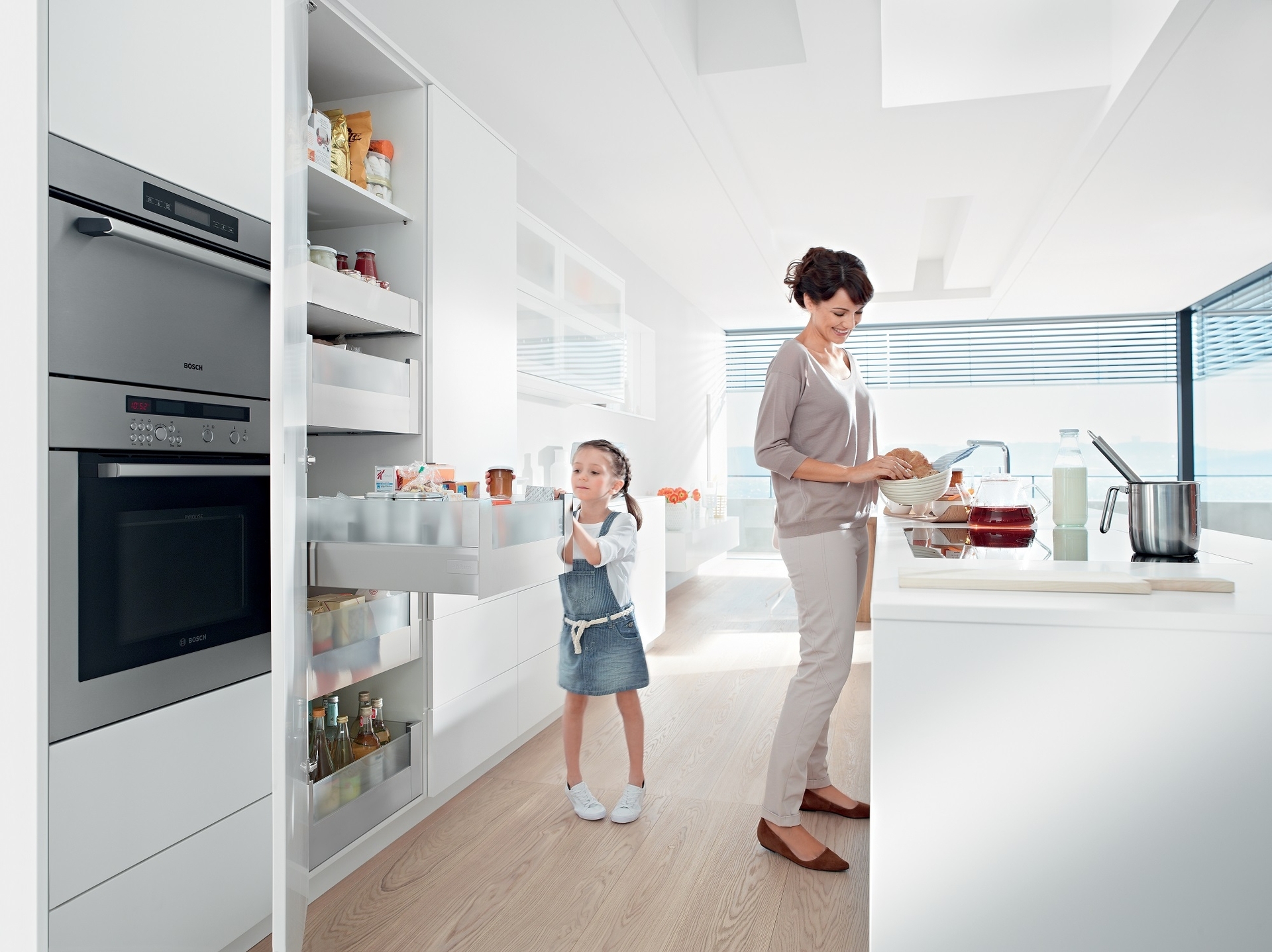 מגירות אינטיבו T למטבח | בלורן מוצרי פרזול איכותיים למטבח