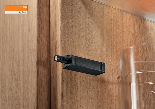 ציר קריסטלו לדלתות מראה / זכוכית | בלורן מוצרי פרזול איכותיים ציר קריסטלו לדלתות מראה / זכוכית | בלורן מוצרי פרזול איכותיים