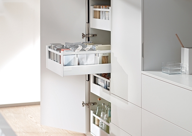 צירים לארונות מזווה - קליפ טופ בלומושן | בלורן מוצרי פרזול איכותיים צירים לארונות מזווה - קליפ טופ בלומושן | בלורן מוצרי פרזול איכותיים