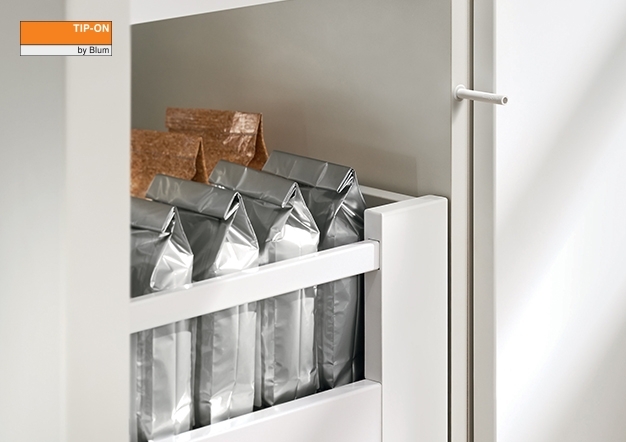 צירים לארונות מזווה - קליפ טופ בלומושן | בלורן מוצרי פרזול איכותיים צירים לארונות מזווה - קליפ טופ בלומושן | בלורן מוצרי פרזול איכותיים