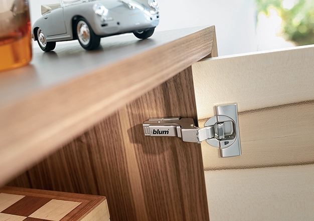 צירים לארון סטנדרטי/זוויתי - קליפ טופ בלומושן | בלורן מוצרי פרזול איכותיים צירים לארון סטנדרטי/זוויתי - קליפ טופ בלומושן | בלורן מוצרי פרזול איכותיים