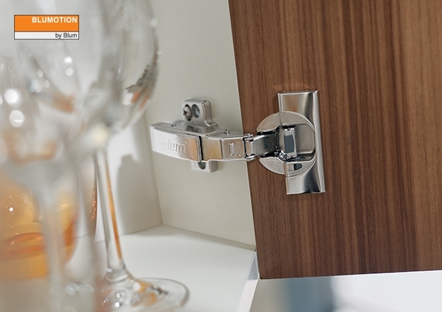 צירים לארון סטנדרטי/זוויתי - קליפ טופ בלומושן | בלורן מוצרי פרזול איכותיים צירים לארון סטנדרטי/זוויתי - קליפ טופ בלומושן | בלורן מוצרי פרזול איכותיים