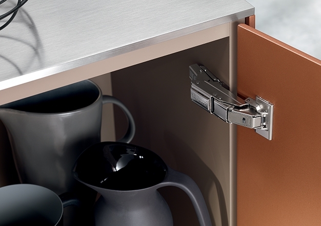 צירים לארון סטנדרטי/זוויתי - קליפ טופ בלומושן | בלורן מוצרי פרזול איכותיים צירים לארון סטנדרטי/זוויתי - קליפ טופ בלומושן | בלורן מוצרי פרזול איכותיים