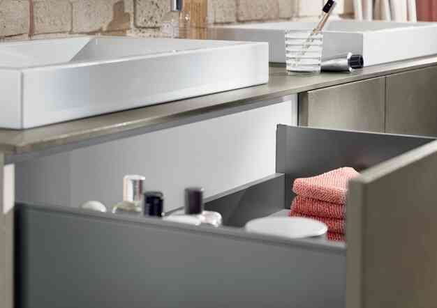 מגירות לארון אמבטיה | בלורן מוצרי פרזול איכותיים לאמבטיה