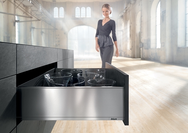 מגירות לגראבוקס (LEGRABOX) למטבח מבית Blum | בלורן מוצרי פרזול איכותיים למטבח מגירות לגראבוקס (LEGRABOX) למטבח מבית Blum | בלורן מוצרי פרזול איכותיים למטבח