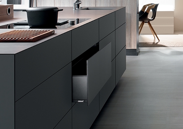 מגירות לגראבוקס (LEGRABOX) למטבח מבית Blum | בלורן מוצרי פרזול איכותיים למטבח מגירות לגראבוקס (LEGRABOX) למטבח מבית Blum | בלורן מוצרי פרזול איכותיים למטבח
