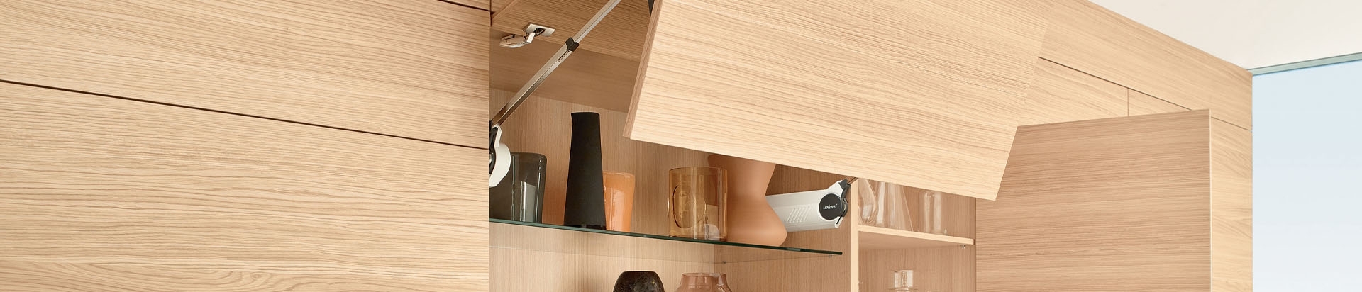 מזנונים וארונות לסלון | בלורן פרזול מזנונים וארונות לסלון | בלורן פרזול