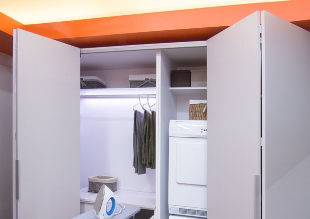 מזנונים וארונות לסלון | בלורן פרזול מזנונים וארונות לסלון | בלורן פרזול