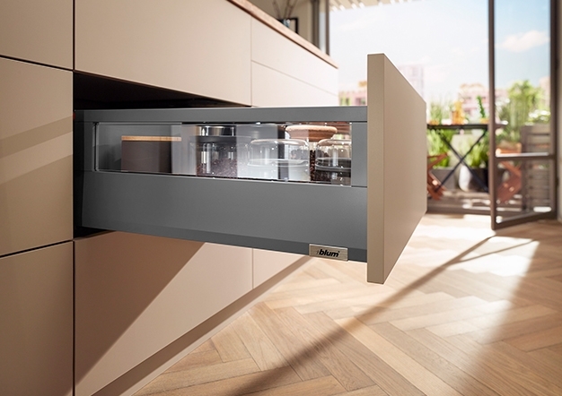 מגירות מריוובוקס (MERIVOBOX) למטבח | בלורן - מוצרי פרזול איכותיים למטבח מגירות מריוובוקס (MERIVOBOX) למטבח | בלורן - מוצרי פרזול איכותיים למטבח