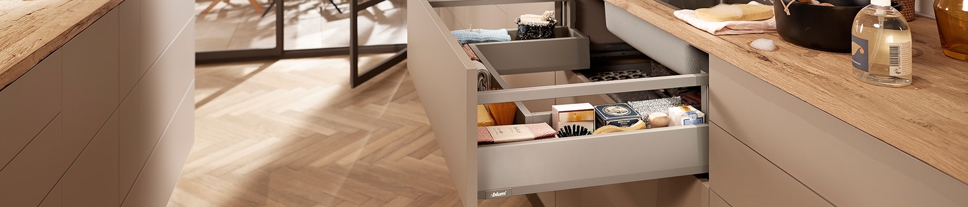 מגירות מריוובוקס (MERIVOBOX) למטבח | בלורן - מוצרי פרזול איכותיים למטבח מגירות מריוובוקס (MERIVOBOX) למטבח | בלורן - מוצרי פרזול איכותיים למטבח