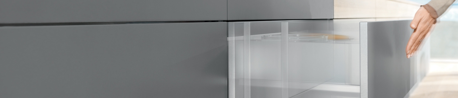 מגירות BLUM למשרד הביתי | בלורן מוצרי פרזול איכותיים מגירות BLUM למשרד הביתי | בלורן מוצרי פרזול איכותיים