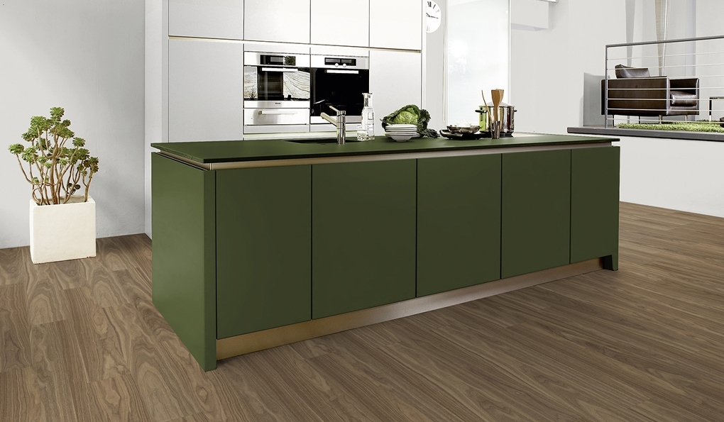 סוקלים לארונות מטבח | בלורן ייבוא ושיווק פרזול סוקלים לארונות מטבח | בלורן ייבוא ושיווק פרזול