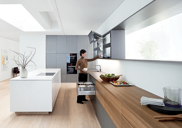 סרוו-דרייב: פתיחה חשמלית לקלפות | בלורן מוצרי פרזול איכותיים סרוו-דרייב: פתיחה חשמלית לקלפות | בלורן מוצרי פרזול איכותיים