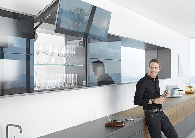 סרוו-דרייב: פתיחה חשמלית לקלפות | בלורן מוצרי פרזול איכותיים סרוו-דרייב: פתיחה חשמלית לקלפות | בלורן מוצרי פרזול איכותיים