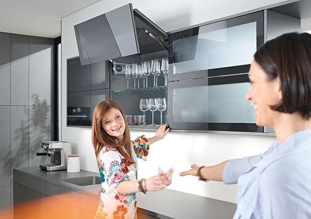 סרוו-דרייב: פתיחה חשמלית לקלפות | בלורן מוצרי פרזול איכותיים סרוו-דרייב: פתיחה חשמלית לקלפות | בלורן מוצרי פרזול איכותיים