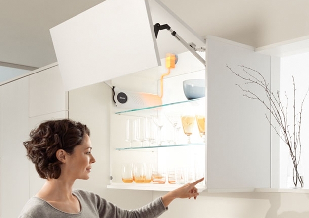 סרוו-דרייב: פתיחה חשמלית לקלפות | בלורן מוצרי פרזול איכותיים סרוו-דרייב: פתיחה חשמלית לקלפות | בלורן מוצרי פרזול איכותיים