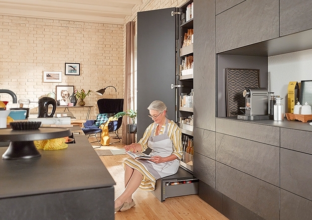 מגירת מדרגה ספייס סטפ (SPACE STEP) למטבח | בלורן יבוא ושיווק פרזול מגירת מדרגה ספייס סטפ (SPACE STEP) למטבח | בלורן יבוא ושיווק פרזול