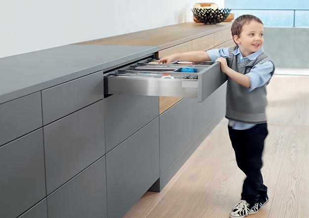 מגירות אינטיבו T למטבח | בלורן מוצרי פרזול איכותיים למטבח