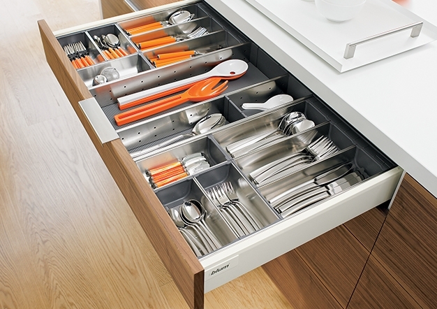 מגירות אינטיבו T למטבח | בלורן מוצרי פרזול איכותיים למטבח