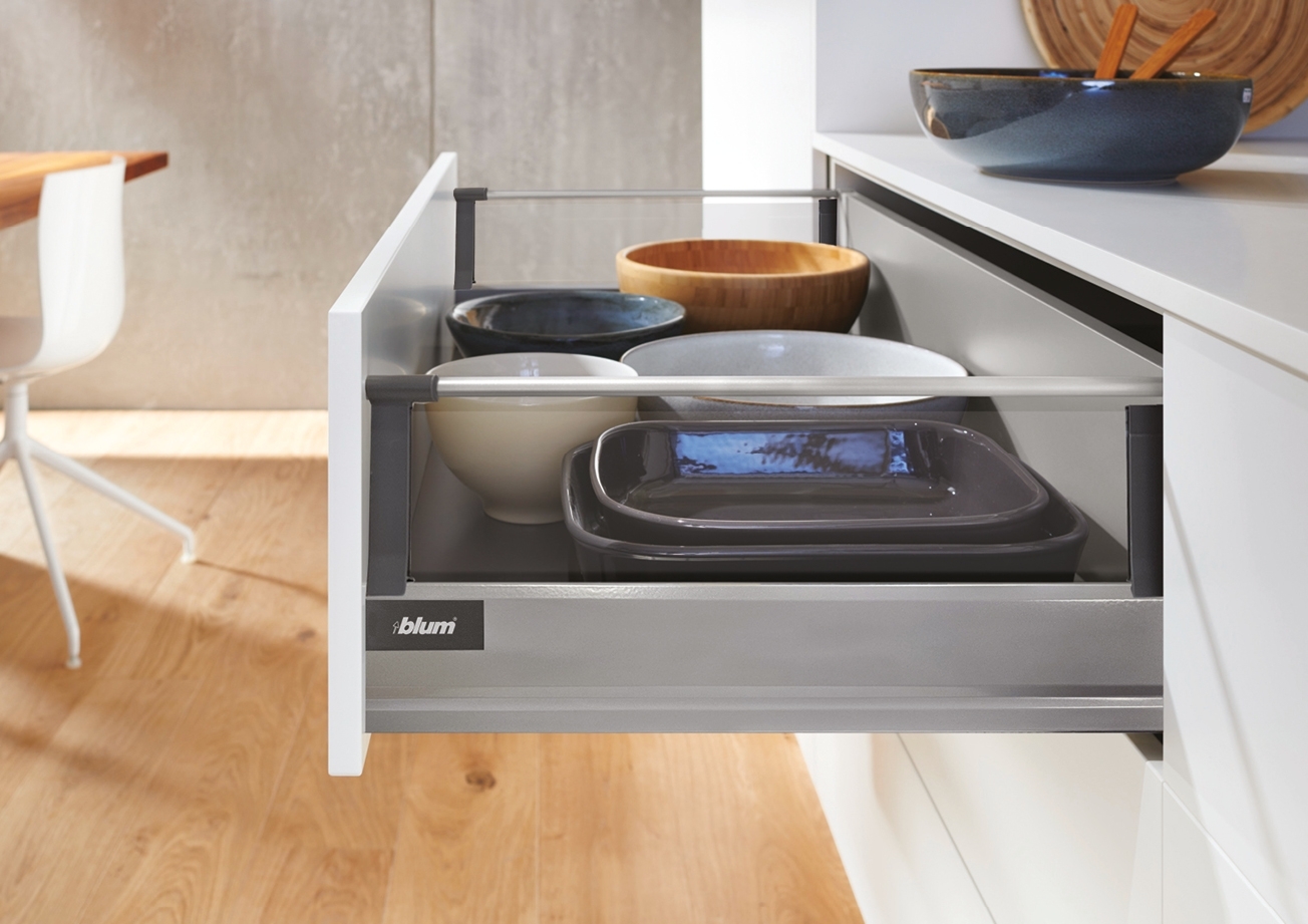 מגירות טנדם בוקס למטבח מבית Blum | בלורן מוצרי פרזול איכותיים למטבח מגירות טנדם בוקס למטבח מבית Blum | בלורן מוצרי פרזול איכותיים למטבח