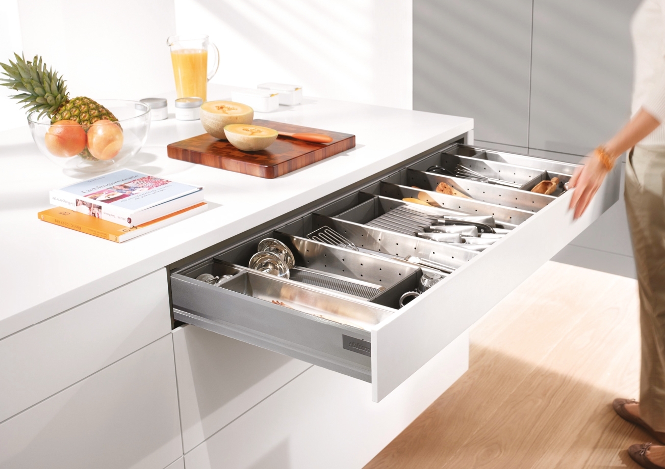 מגירות טנדם בוקס למטבח מבית Blum | בלורן מוצרי פרזול איכותיים למטבח מגירות טנדם בוקס למטבח מבית Blum | בלורן מוצרי פרזול איכותיים למטבח