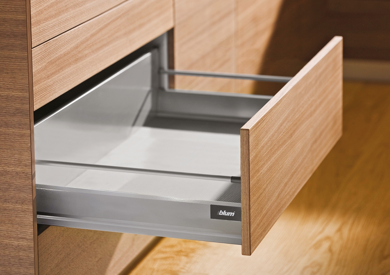 מגירות טנדם בוקס למטבח מבית Blum | בלורן מוצרי פרזול איכותיים למטבח מגירות טנדם בוקס למטבח מבית Blum | בלורן מוצרי פרזול איכותיים למטבח