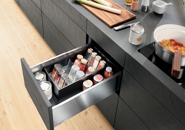 מגירות לגראבוקס (LEGRABOX) למטבח מבית Blum | בלורן מוצרי פרזול איכותיים למטבח מגירות לגראבוקס (LEGRABOX) למטבח מבית Blum | בלורן מוצרי פרזול איכותיים למטבח