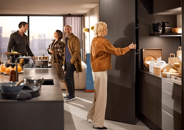 רווגו REVEGO UNO - מערכת כיס מתקדמת עם דלת אחת לעיצוב המרחב | בלורן פרזול רווגו REVEGO UNO - מערכת כיס מתקדמת עם דלת אחת לעיצוב המרחב | בלורן פרזול