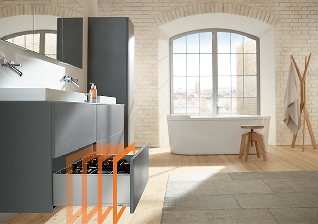 טיפ-און בלומושן: פתיחה מכאנית למגירות | בלורן פרזול טיפ-און בלומושן: פתיחה מכאנית למגירות | בלורן פרזול