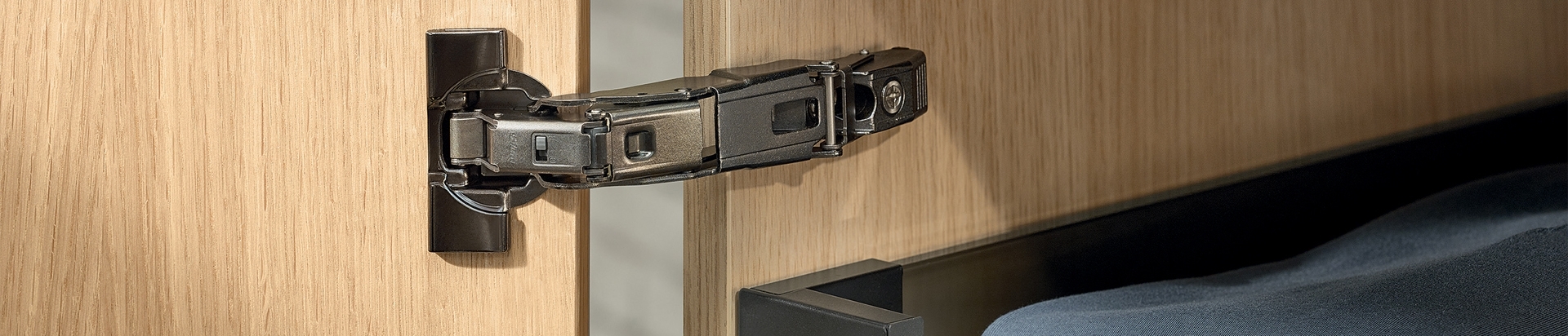 דלתות לארונות - מוצרים - המבורגר עליון - המבורגר