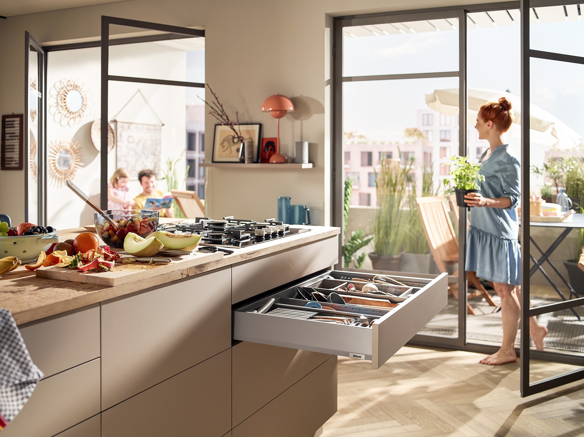 מגירות מריוובוקס (MERIVOBOX) למטבח | בלורן - מוצרי פרזול איכותיים למטבח מגירות מריוובוקס (MERIVOBOX) למטבח | בלורן - מוצרי פרזול איכותיים למטבח