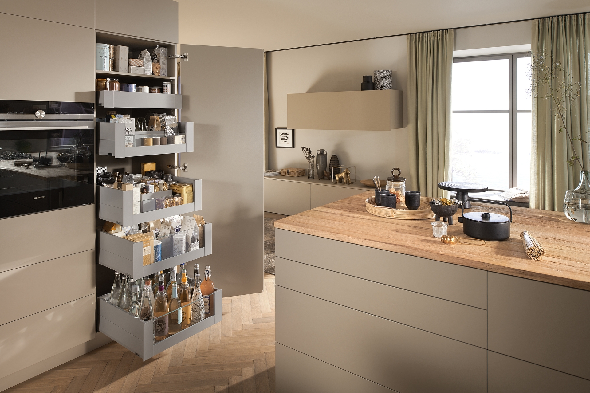 מגירות מריוובוקס (MERIVOBOX) למטבח | בלורן - מוצרי פרזול איכותיים למטבח מגירות מריוובוקס (MERIVOBOX) למטבח | בלורן - מוצרי פרזול איכותיים למטבח