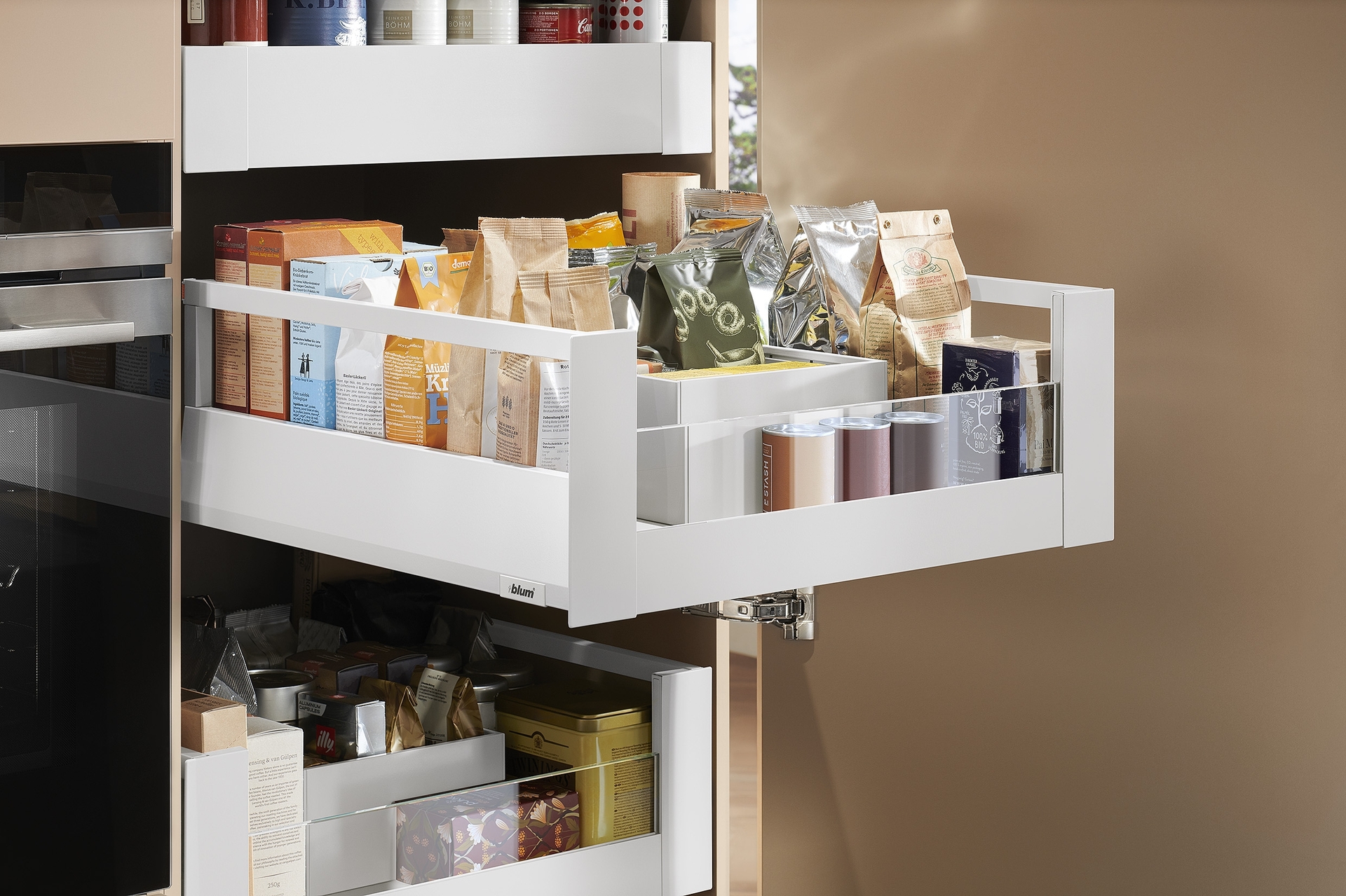 מגירות מריוובוקס (MERIVOBOX) למטבח | בלורן - מוצרי פרזול איכותיים למטבח מגירות מריוובוקס (MERIVOBOX) למטבח | בלורן - מוצרי פרזול איכותיים למטבח