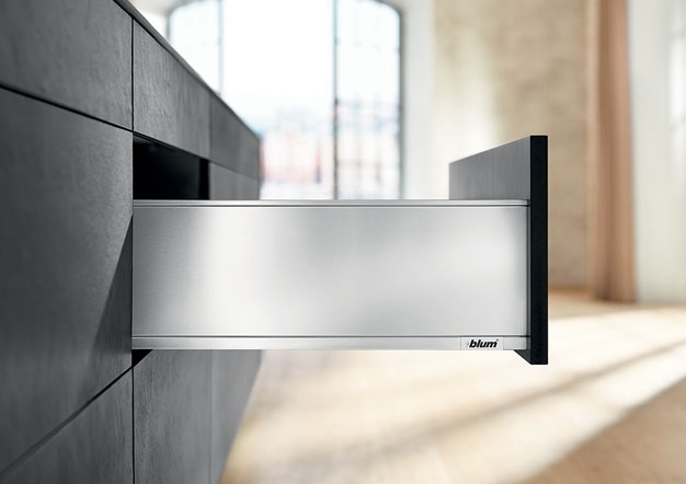 מגירות BLUM למשרד הביתי | בלורן מוצרי פרזול איכותיים מגירות BLUM למשרד הביתי | בלורן מוצרי פרזול איכותיים