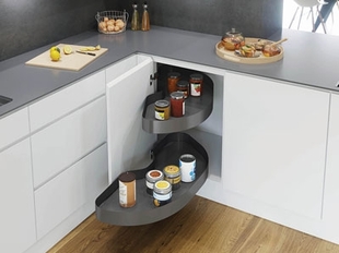 קורנר-סטון מקס