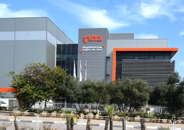 slider - chessBlock - WE ARE BLURAN