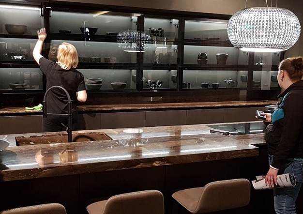 חללי עבודה ותצוגה לאדריכלים | בלורן פרזול חללי עבודה ותצוגה לאדריכלים | בלורן פרזול