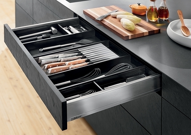 סידור עד הבית - ייעוץ חינם בנושא אבזור וארגון פנים המגירה | בלורן פרזול סידור עד הבית - ייעוץ חינם בנושא אבזור וארגון פנים המגירה | בלורן פרזול