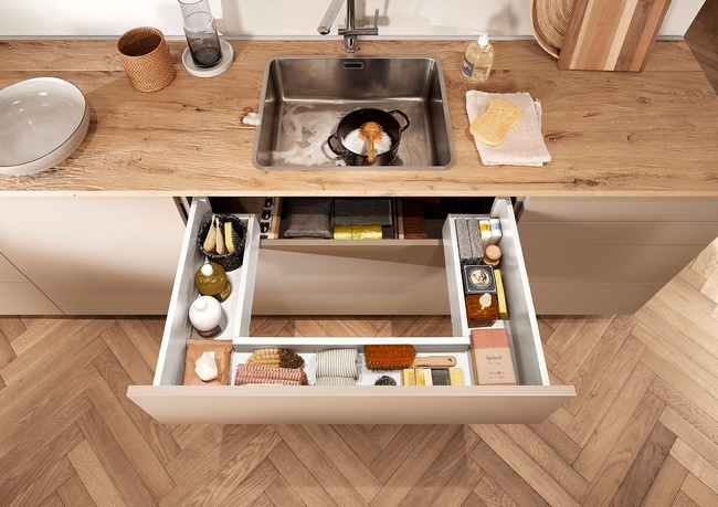 chessBlock - פתרונות אחסון למטבח ולבית BLUM - פרזול למטבחים ורהיטים מבית BLUM