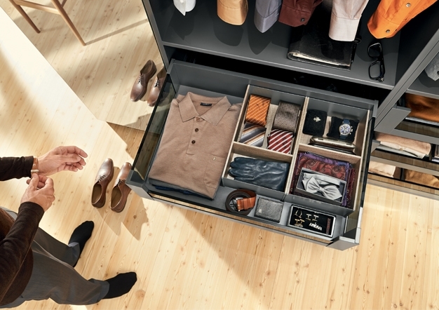 פתרונות פרזול ועיצוב לארונות וחדרי ארונות פתרונות פרזול ועיצוב לארונות וחדרי ארונות