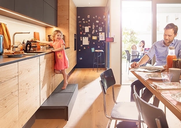 chessBlock - פתרונות אחסון למטבח ולבית BLUM - פרזול למטבחים ורהיטים מבית BLUM