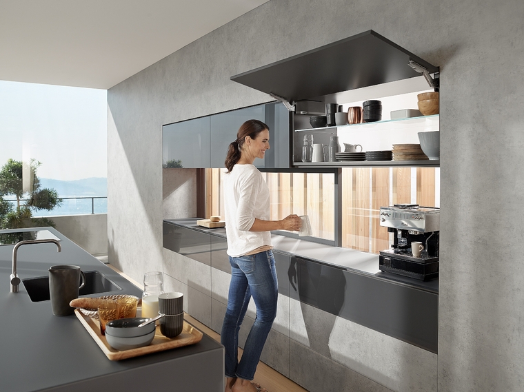 Blum AVENTOS HK top קלפה אוונטוס  Blum AVENTOS HK top קלפה אוונטוס
